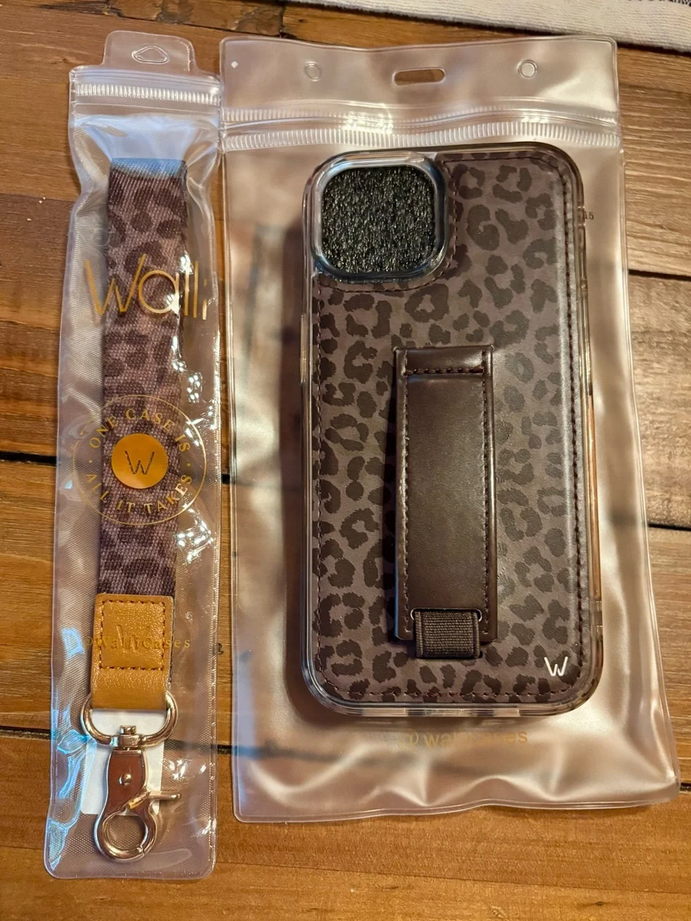 Walli Leopard Print Phone Case with Matching Lanyard
